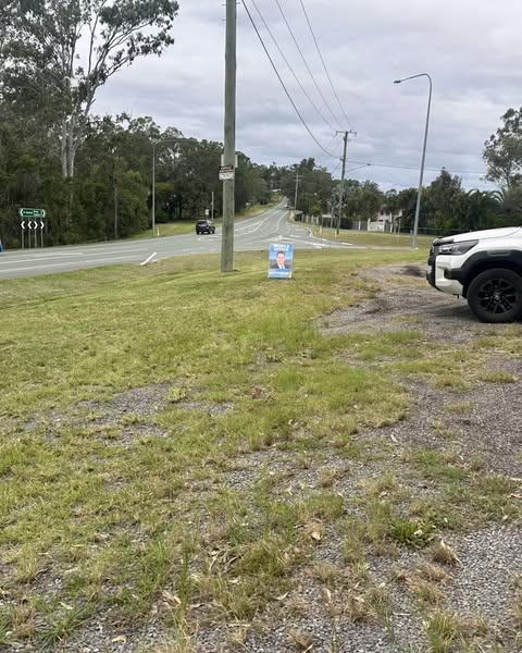 Community Roadside Maudsland 18 March 2025